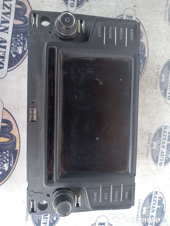 Display navigatie Volkswagen Passat B8 2014