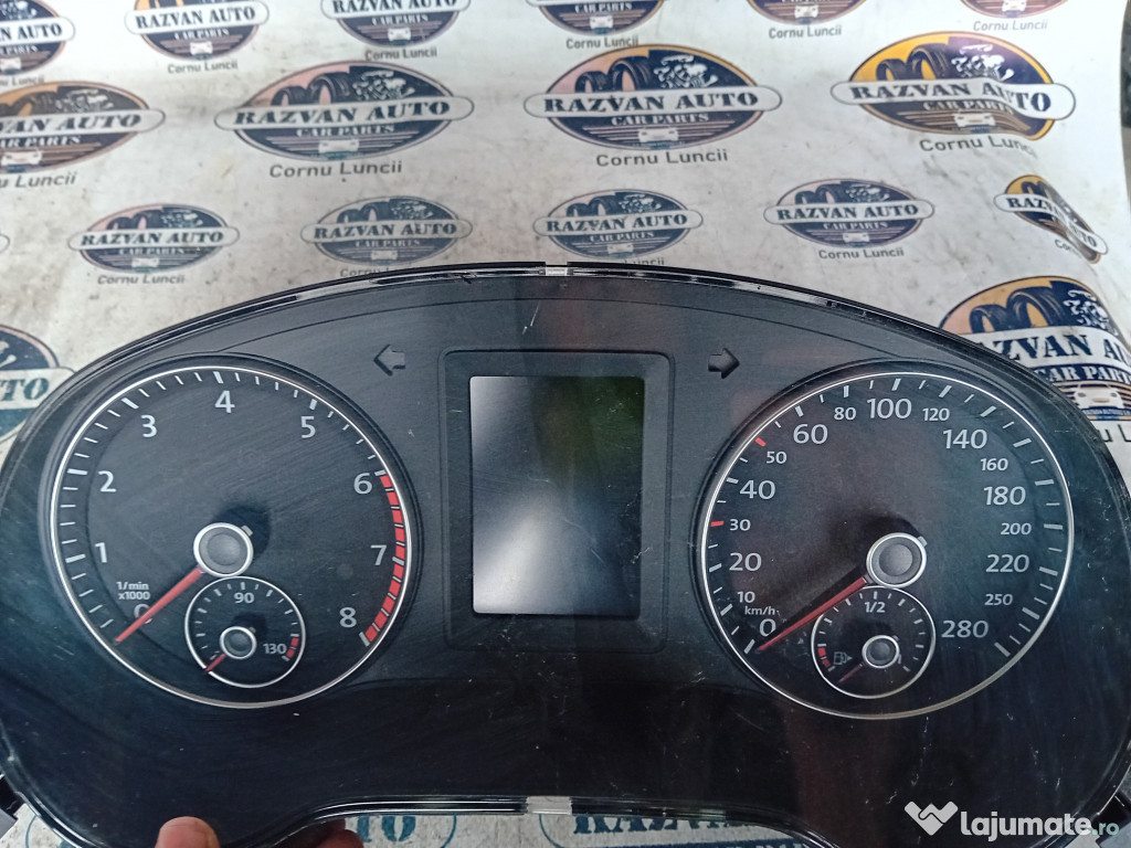 Ceasuri bord Volkswagen Jetta 1.6 Motorina 2012