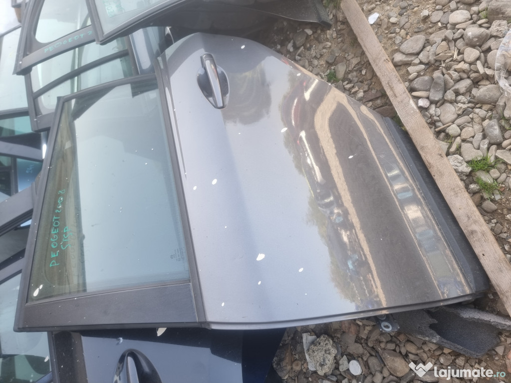 Usa stanga spate Peugeot 2008 2015