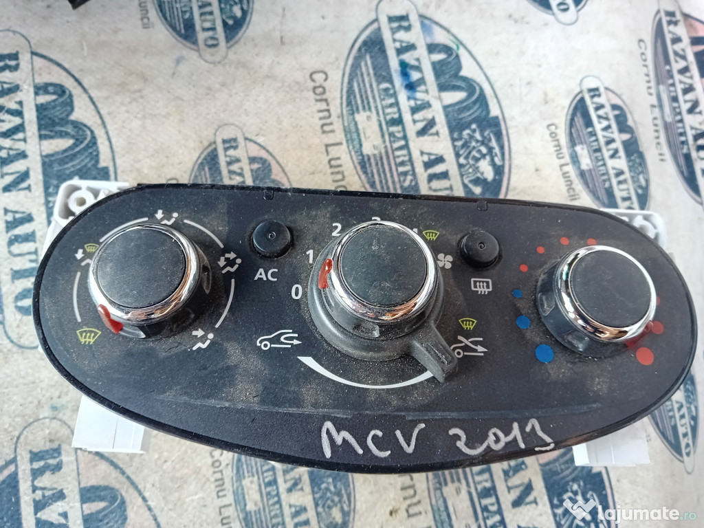 Panou comanda clima Dacia Logan Mcv 2013