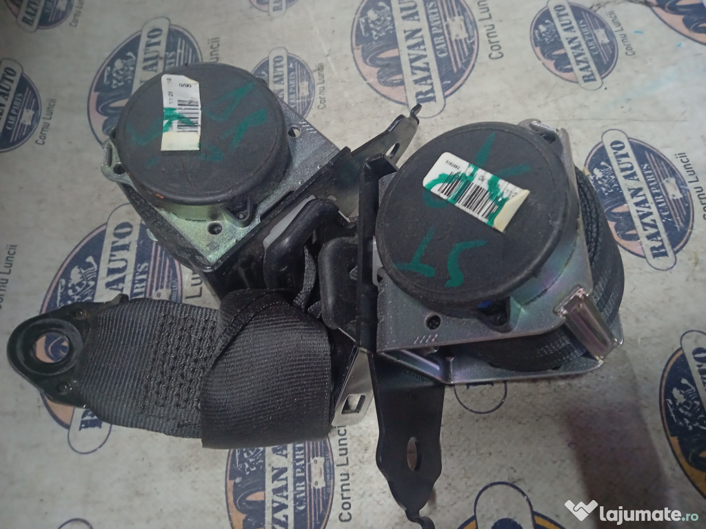 Set centuri spate stanga-dreapta Nissan Qashqai 2013