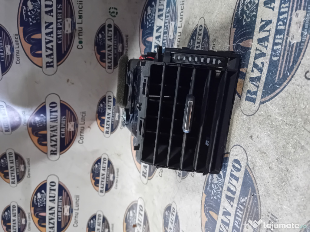 Grila ventilatie dreapta Audi A8 2009