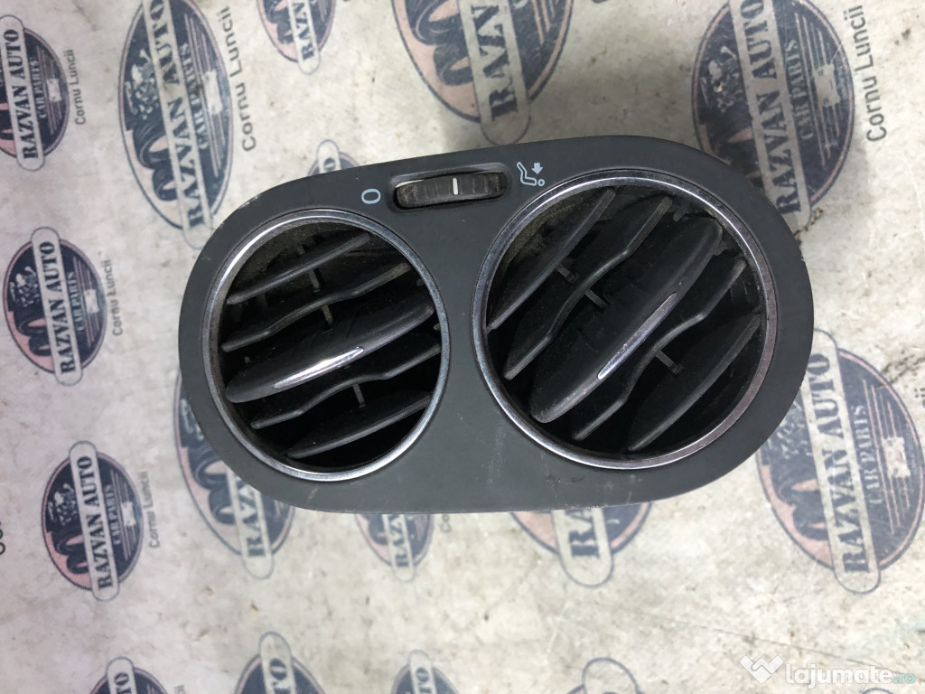 Grila ventilatie dreapta Volkswagen Golf 6 Plus 2009