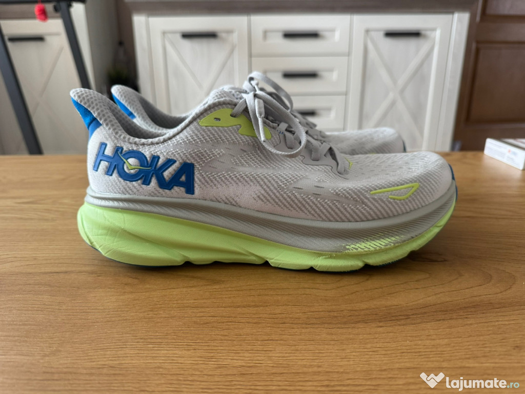 Hoka clifton 9 marimea 44