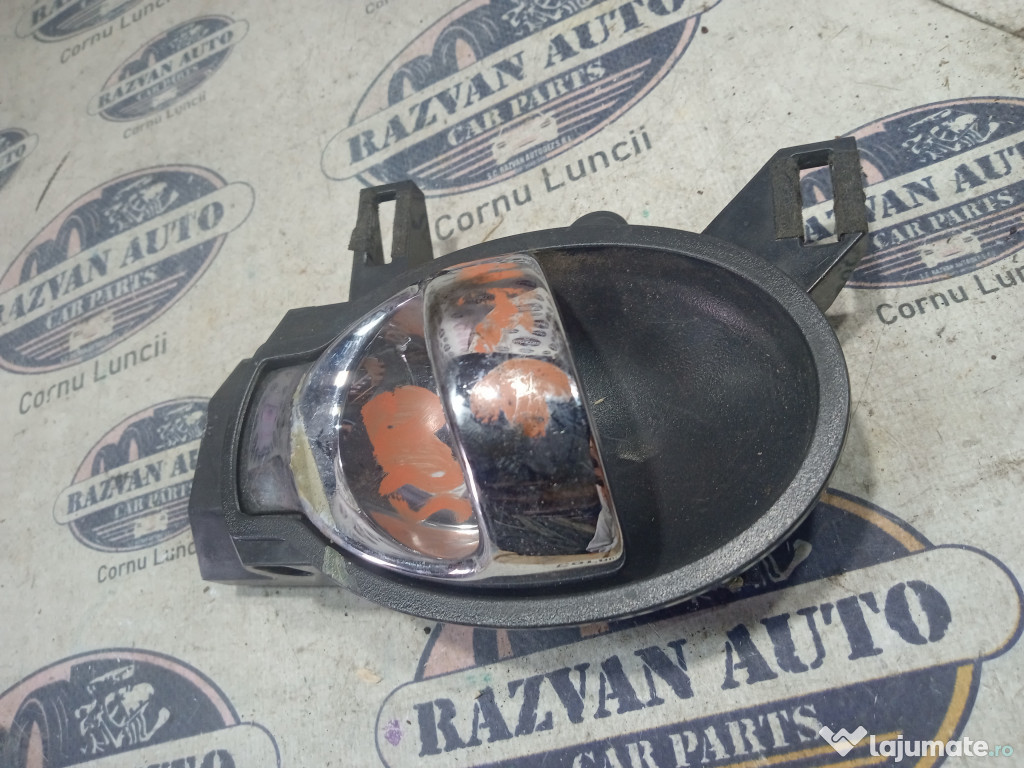 Maner interior dreapta spate Nissan Juke 2011