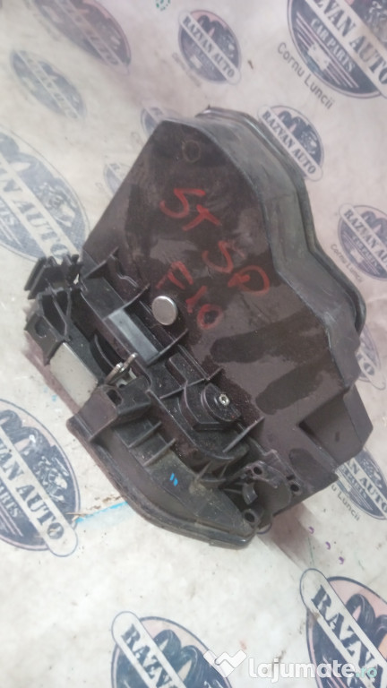 Broasca stanga spate BMW F10