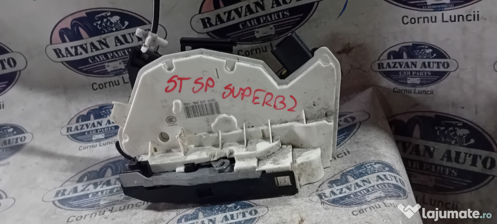 Broasca stanga spate Skoda Superb 2