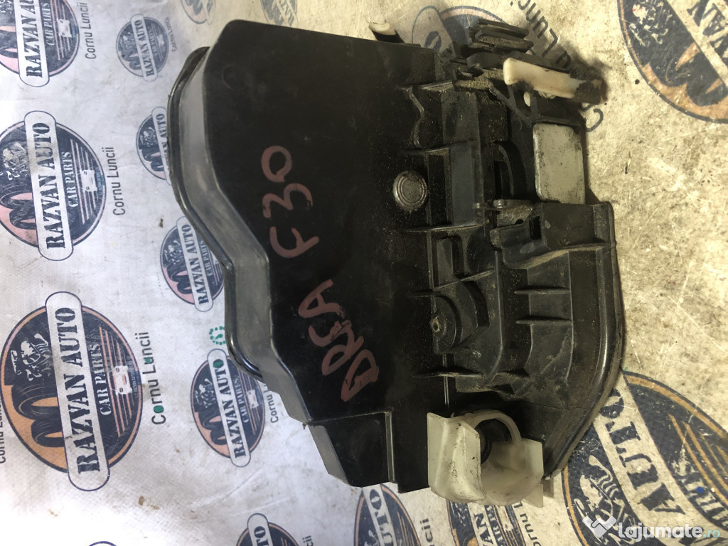 Broasca dreapta fata BMW F30 2015