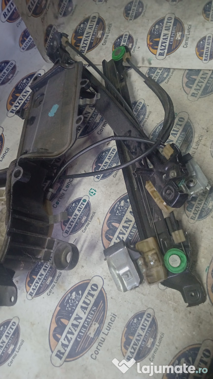 Macara geam dreapta fata Seat Leon 2006