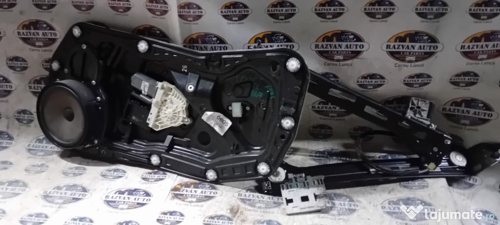 Motoras macara dreapta fata Volkswagen Passat CC 2014