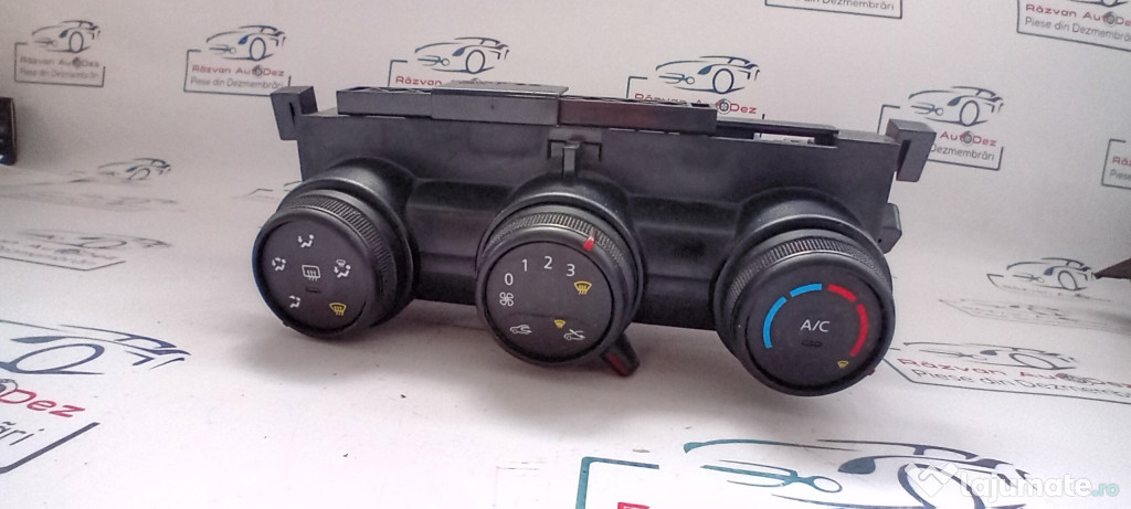 Panou comanda clima Dacia Duster 2019