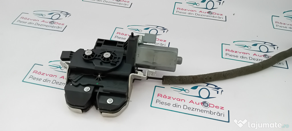 Motoraș ștergător dreapta Porsche Cayenne 2011