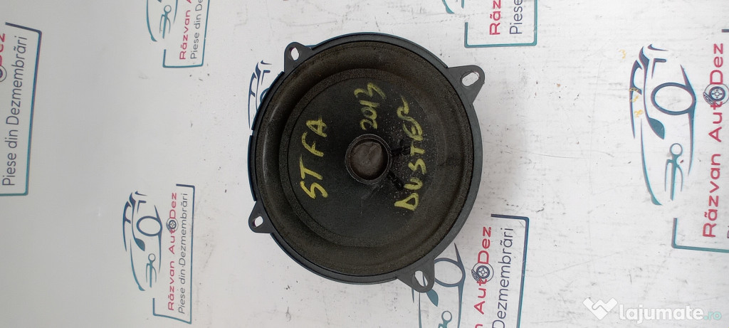 Boxa stanga fata Dacia Duster 2013