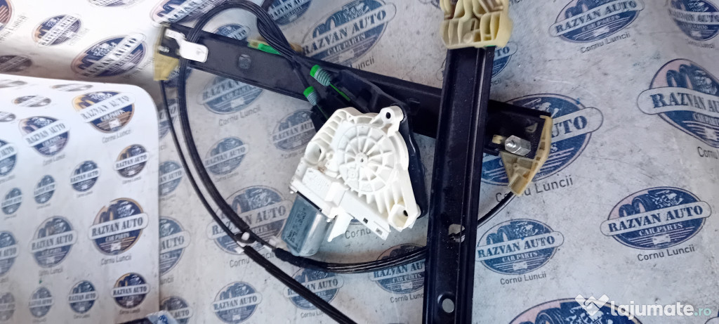 Macara geam stanga fata Audi A1 2012