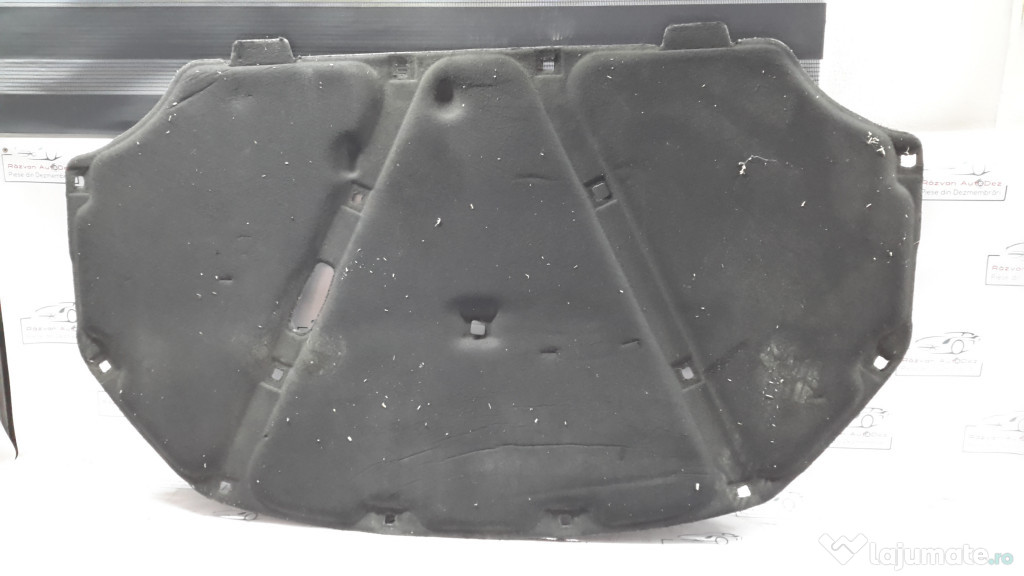 Pâsla capotă Volkswagen Jetta 2012