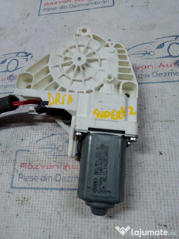 Motoras macara dreapta fata Skoda Superb 2 2011