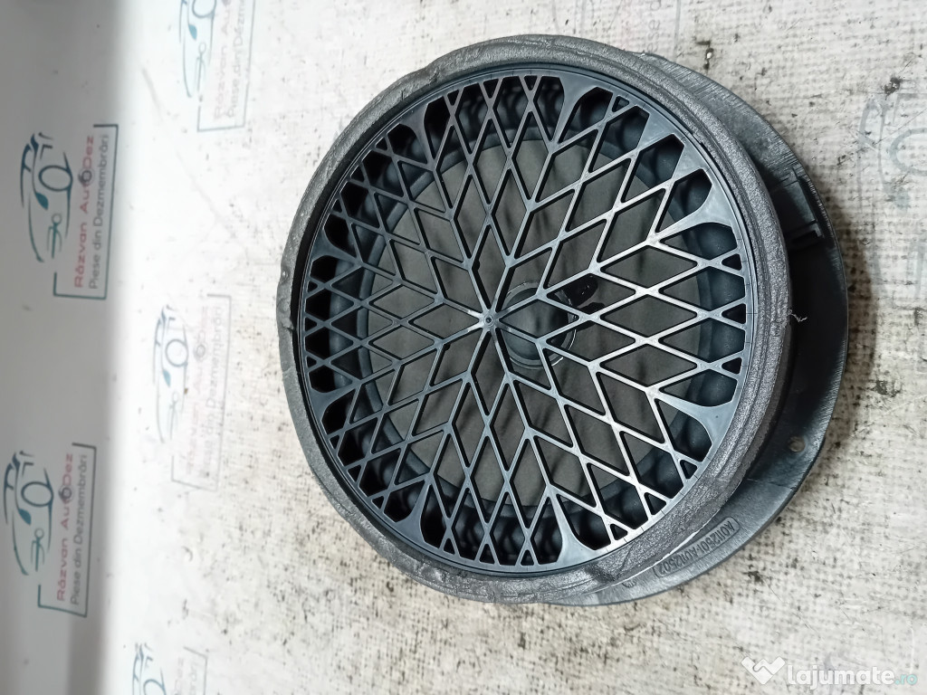 Boxa stanga fata Audi Q5 2010