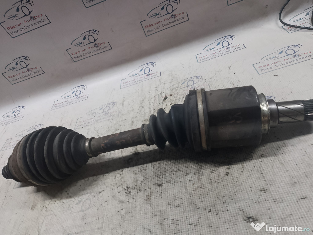 Planetara stanga fata Land Rover Freelander 2 2.2 2011