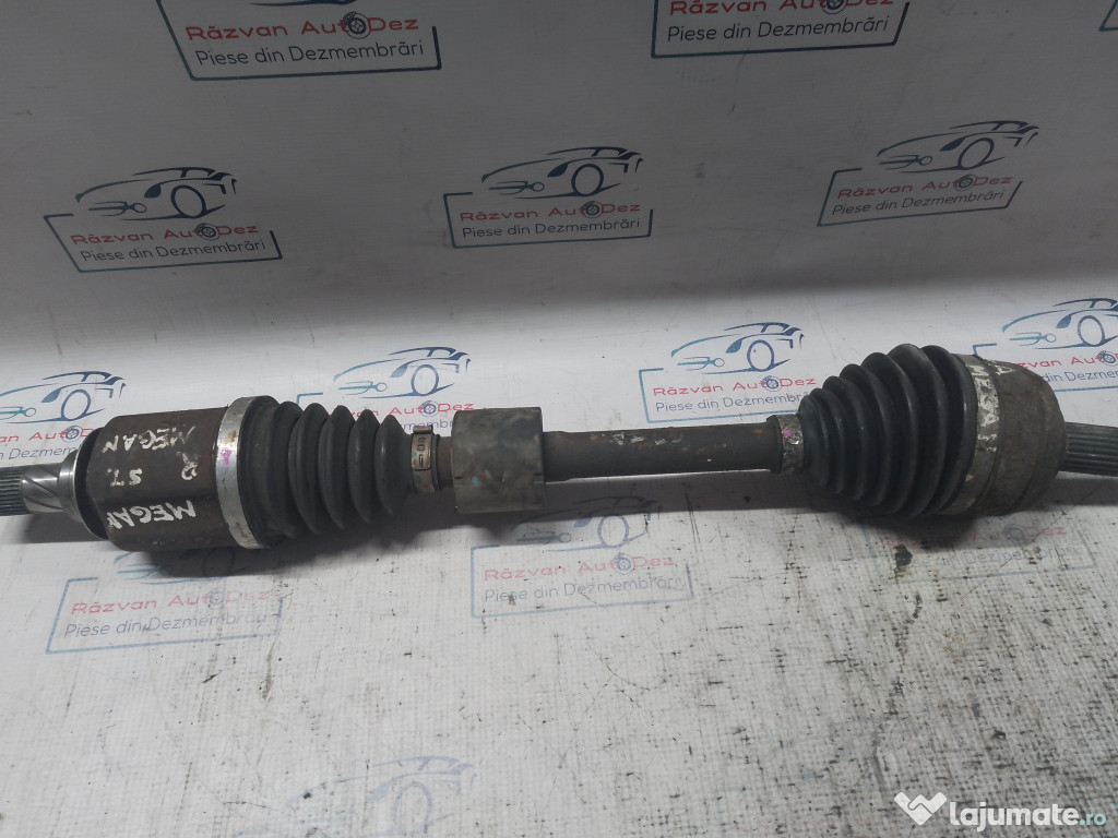 Planetara stanga fata Renault Megane 2012