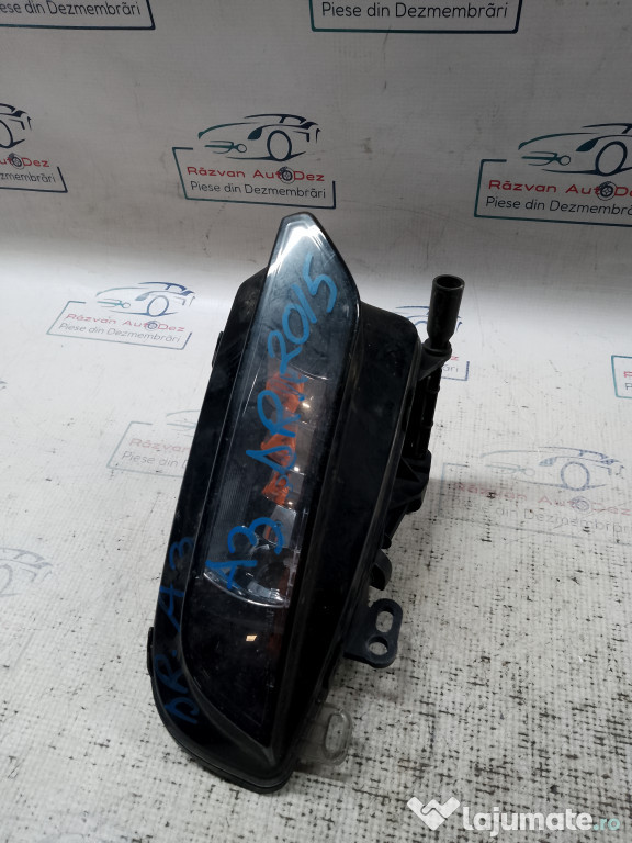 Proiectoare dreapta Audi A3 2015