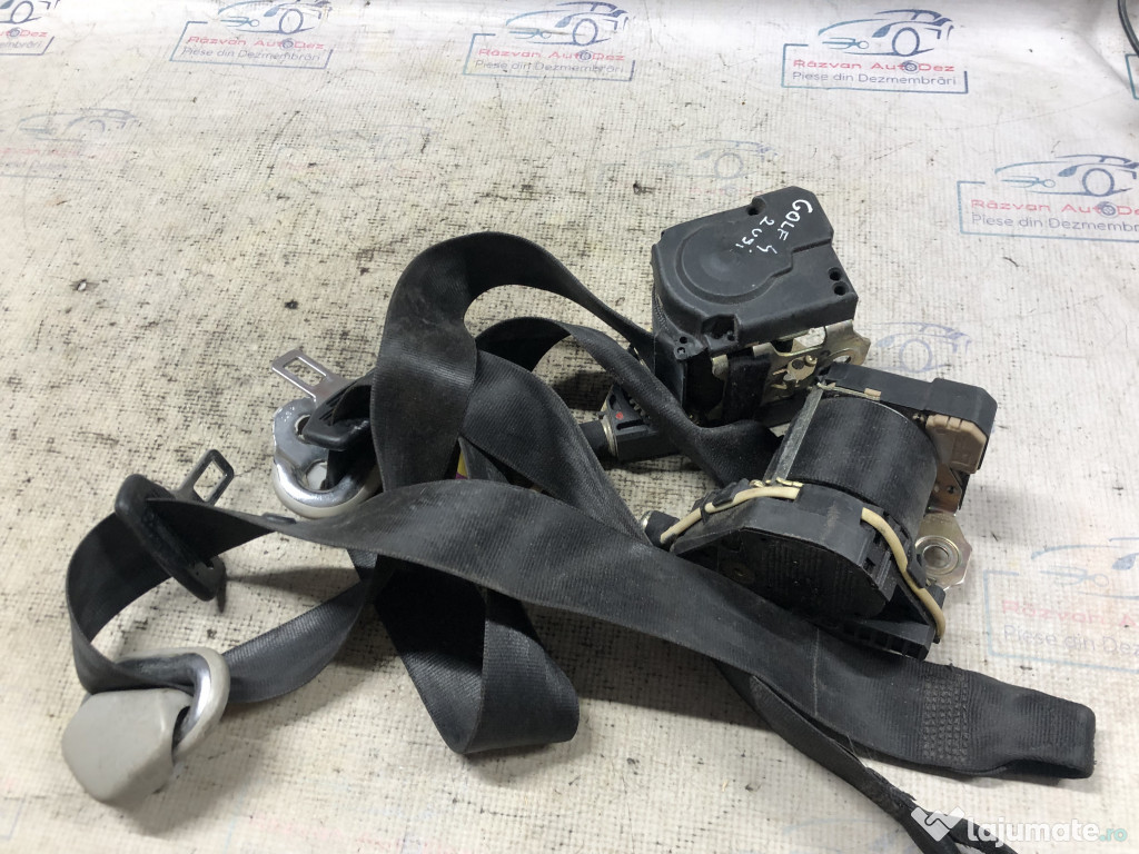 Set Centuri fata cu capsa Volkswagen Golf 4 2001