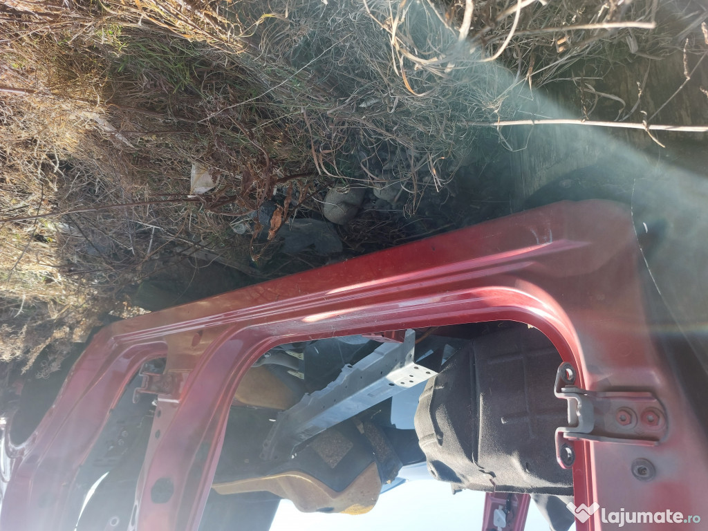 Prag stanga tabla Renault Kadjar 2016