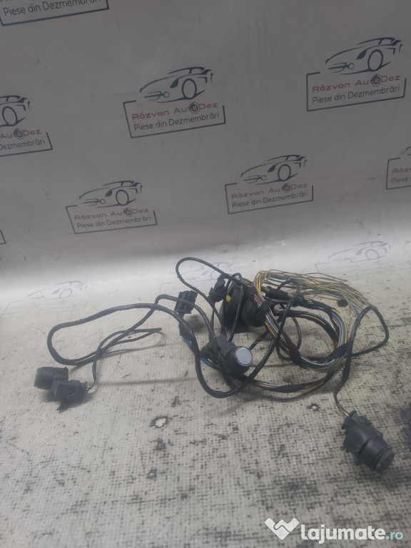 Senzori parcare spate plus instalație BMW 318 2009