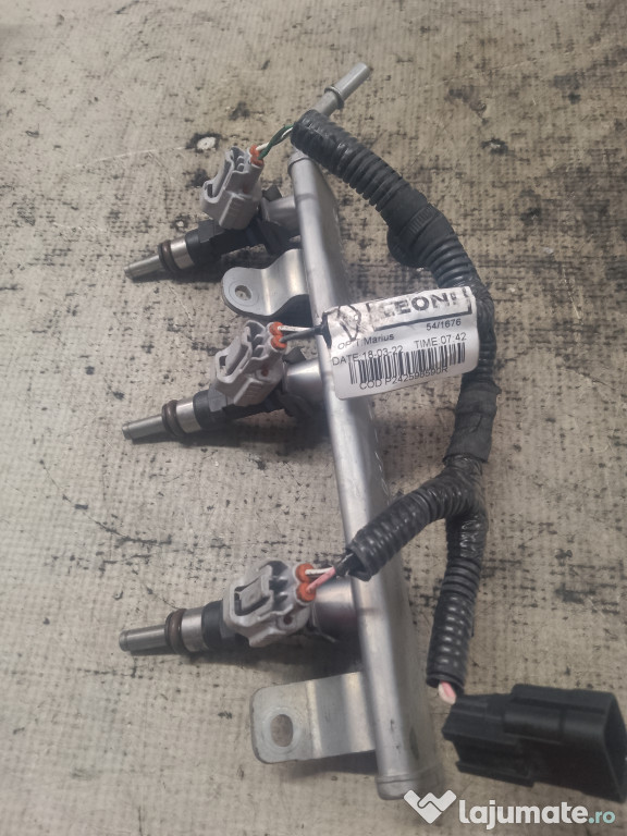 Rampa plus injectoare Dacia Sandero 1.0 Benzina 2022