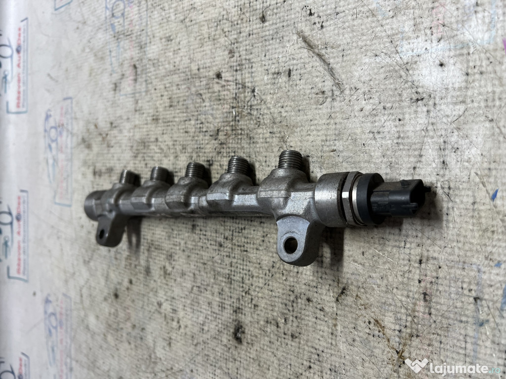 Rampa injectie Hyundai I40 1.7 Motorina 2015