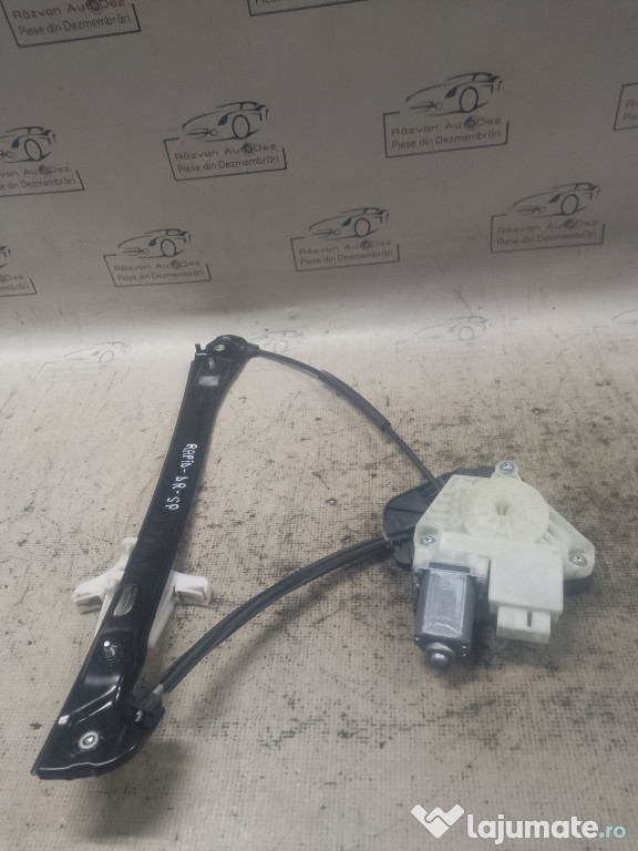 Macara geam dreapta spate Skoda RAPID 2013