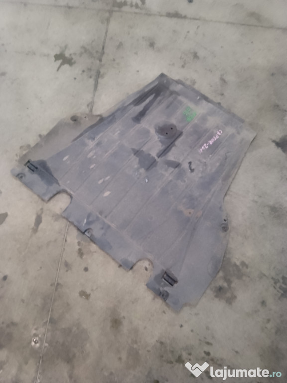 Scut motor plastic Renault Captur 0.9 Benzina 2016