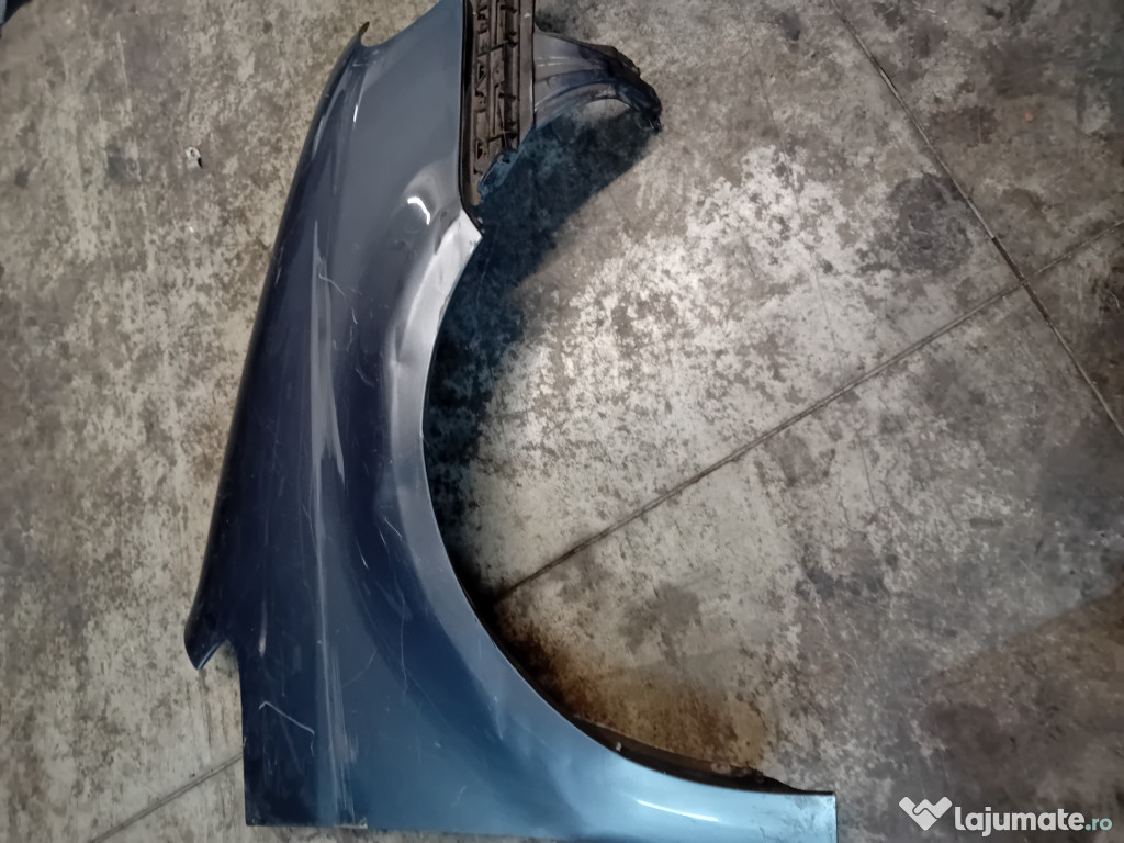 Aripa Dreapta Fata Volkswagen Touran 2005