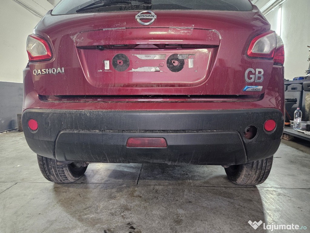 Bara spate Nissan Qashqai 2012