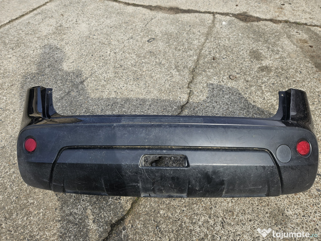 Bara spate Nissan Qashqai 2011