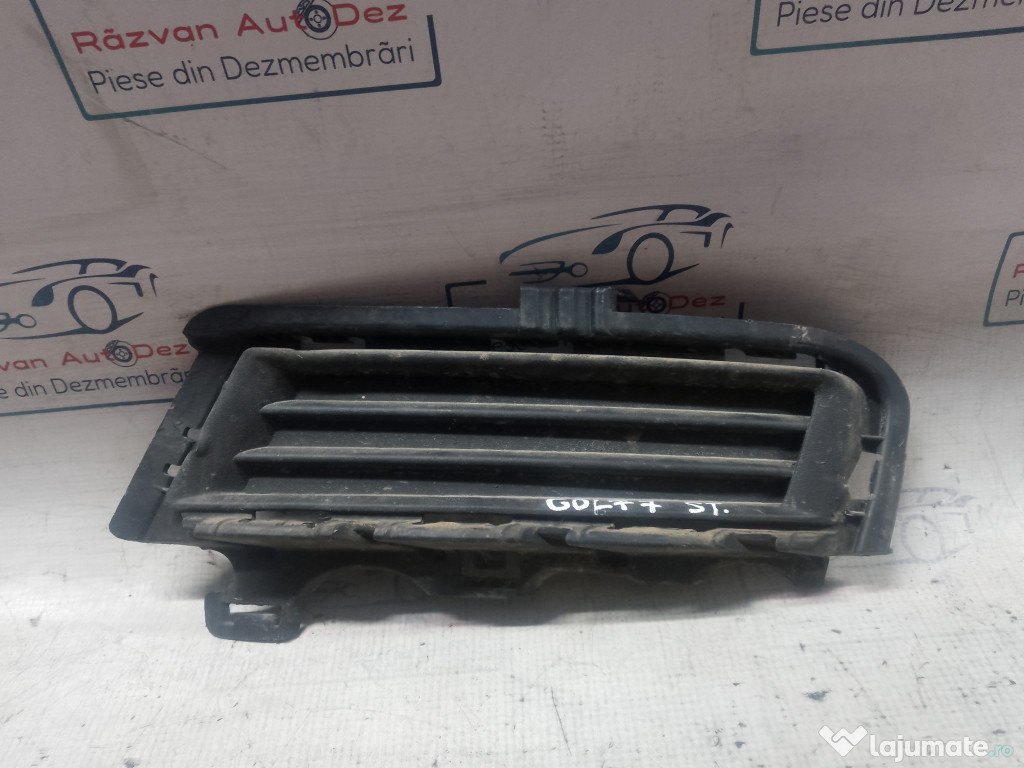 Grila proiector stanga Volkswagen Golf 7 2014