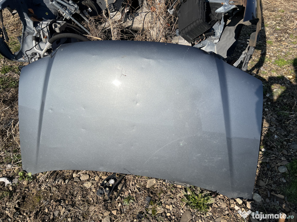 Capota fata Volkswagen Touran 2010