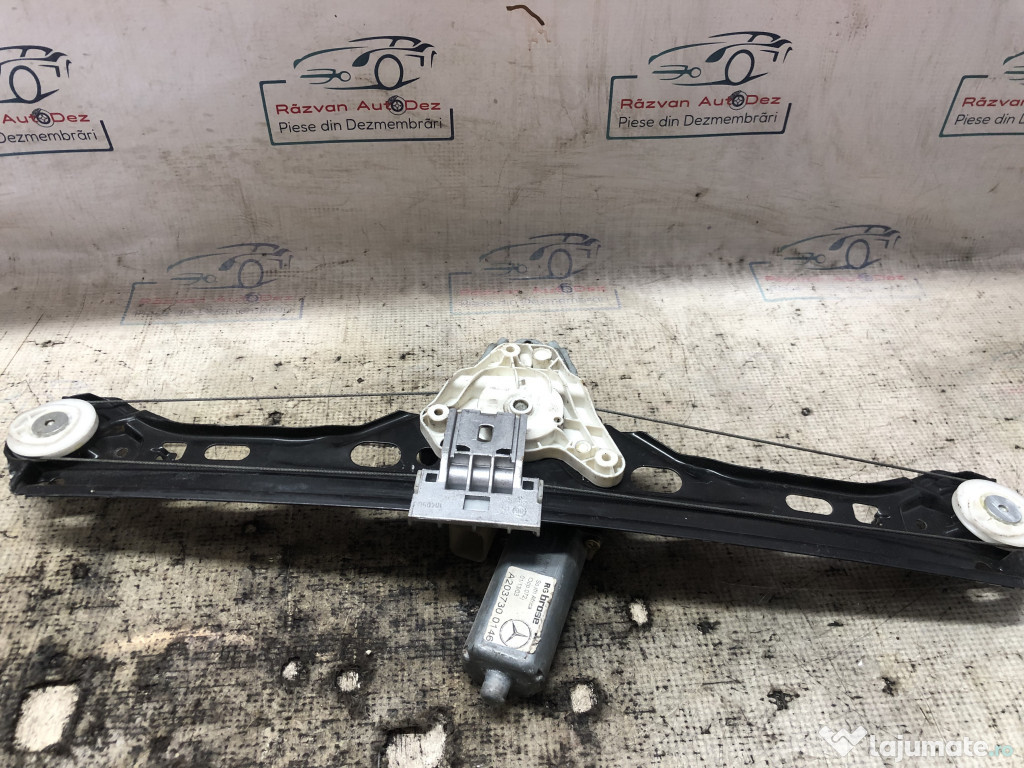 Macara geam stanga spate Mercedes C 220 2008