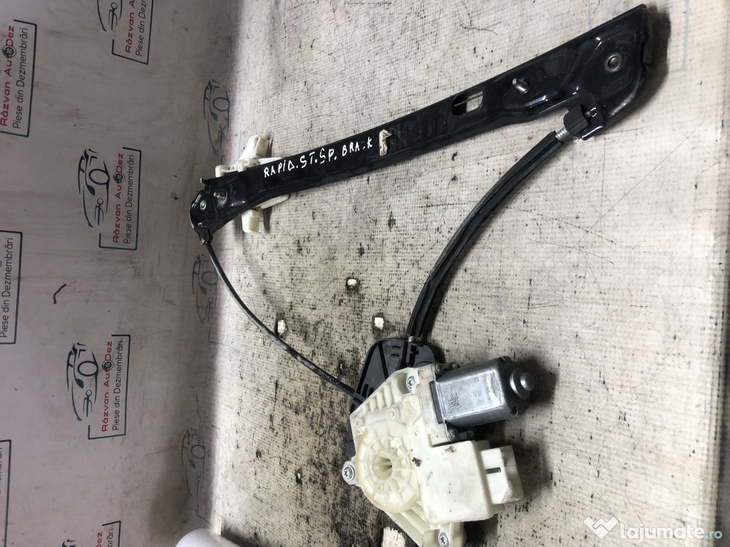 Macara geam stanga spate Skoda RAPID 2012