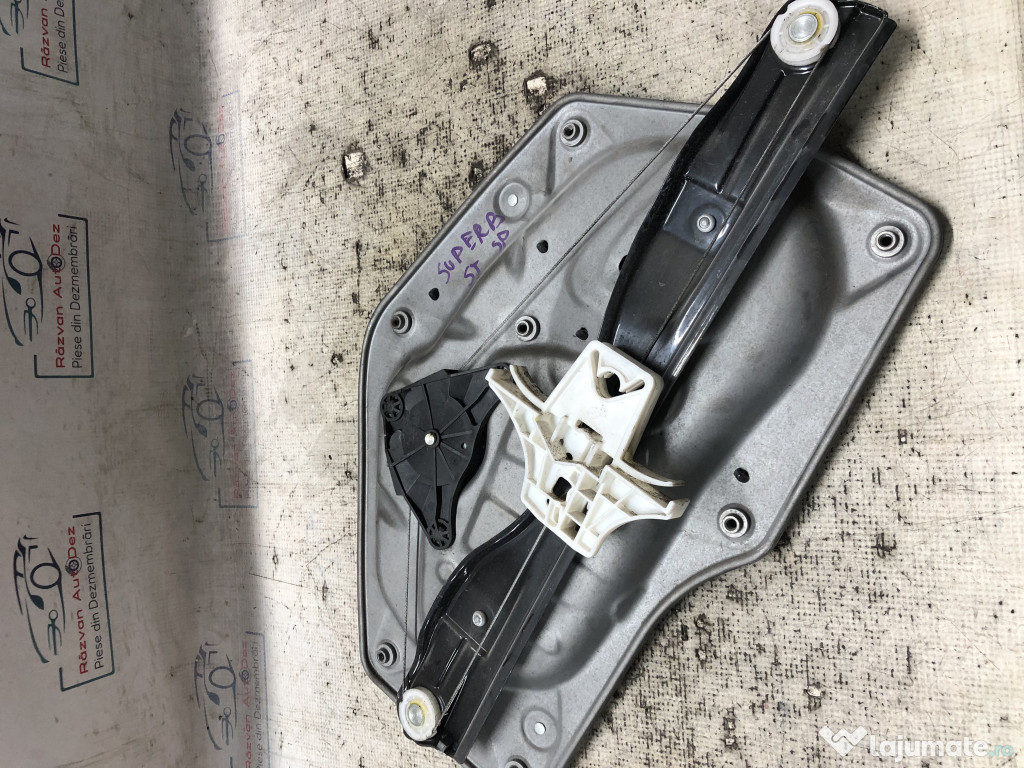 Macara geam stanga spate Skoda Superb 2010