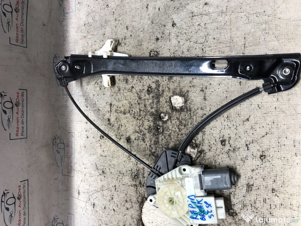 Macara geam stanga spate Skoda RAPID 2014