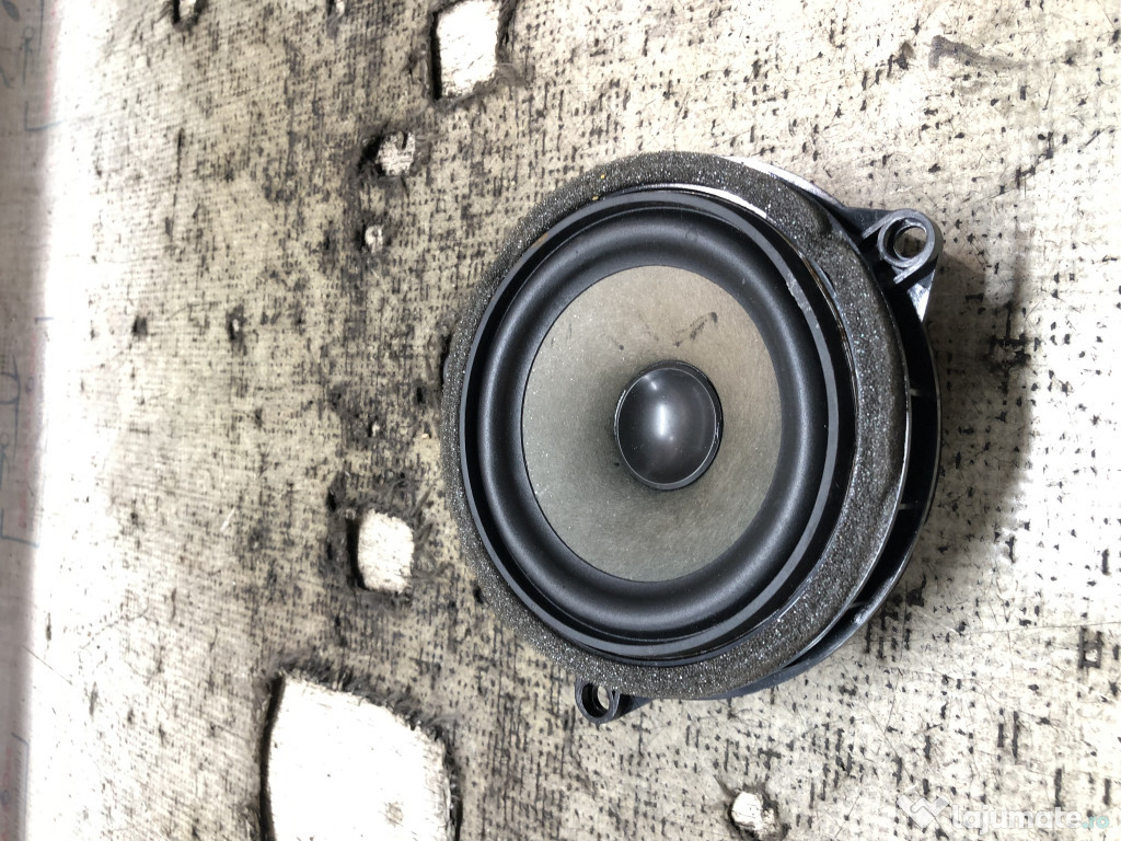 Boxa stanga fata BMW 320 F30 2012