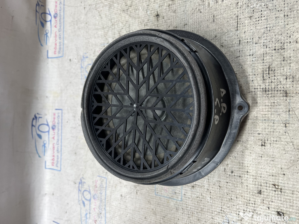 Boxa dreapta spate Audi A4 B8 Berlina 2014