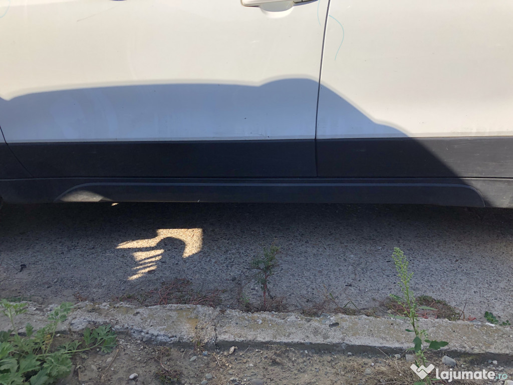 Prag stanga plastic Suzuki SX4 1.6 Benzina 2015