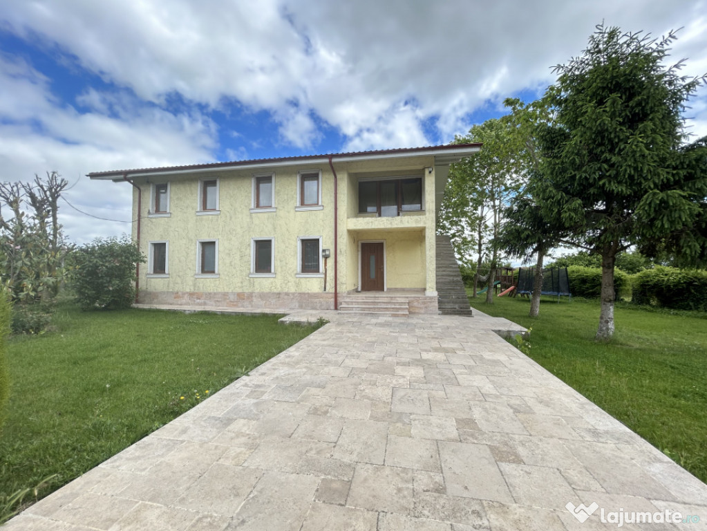 Casa P+M ideala pentru 2 familii – aproape de Techirghiol/