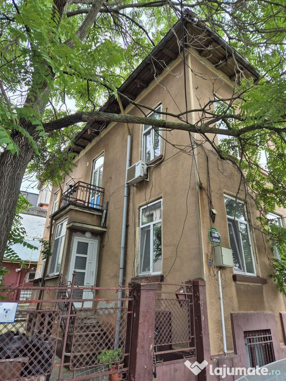 Casa 180 mp - parcul Carol - str. Lamaitei