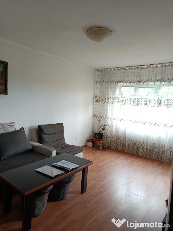 Apartament 3 camere Ostroveni