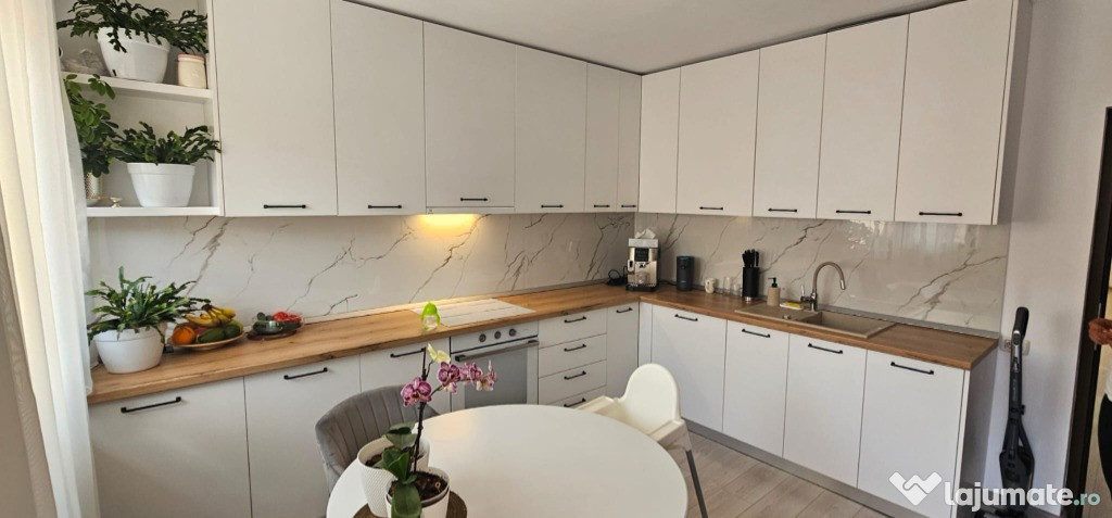 Ovidiu/ Centru , casa mobilata , utilata lux