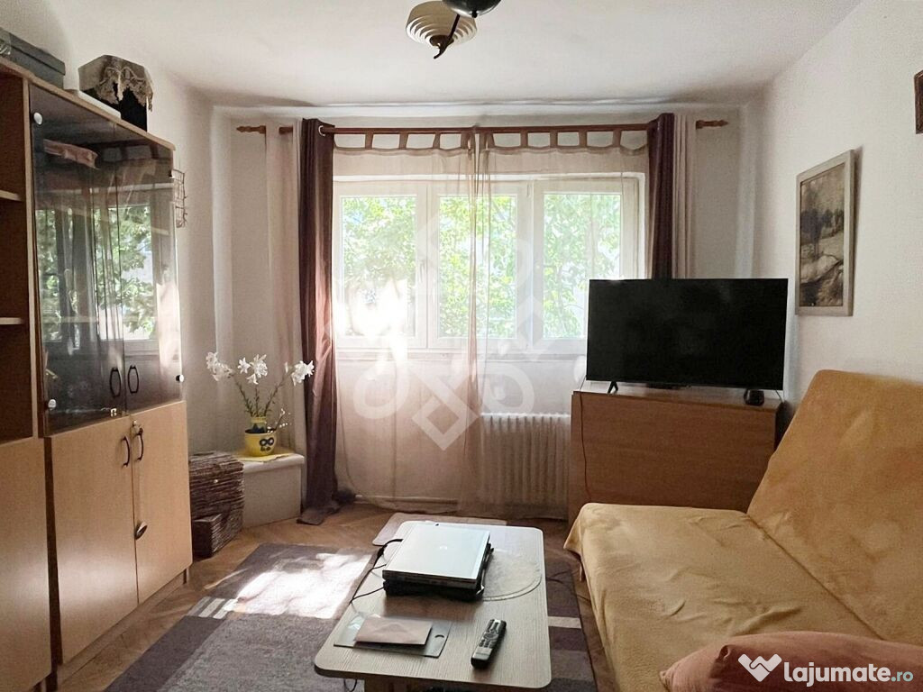 Apartament cu 3 camere la etajul 2 in Nufarul
