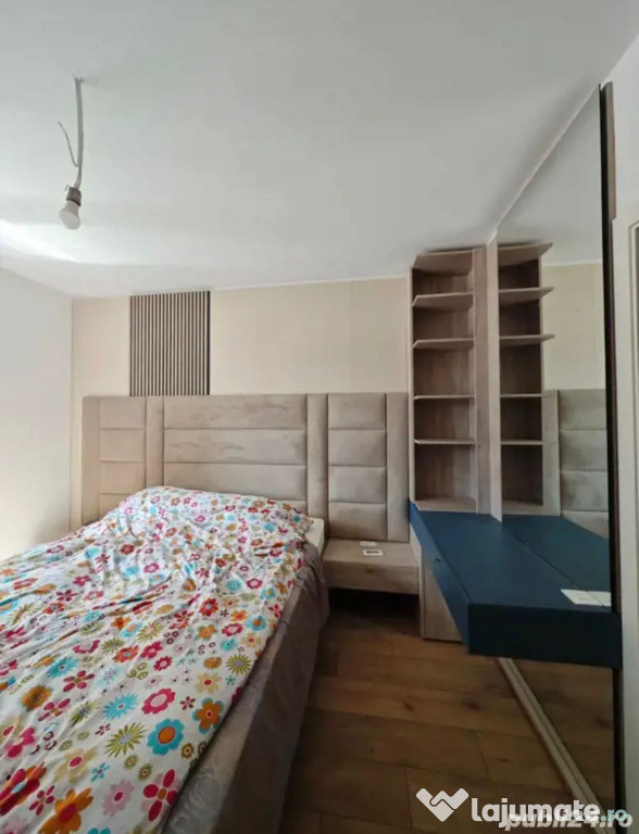 Apartament 3 camere, decomandat - zona Tractorul