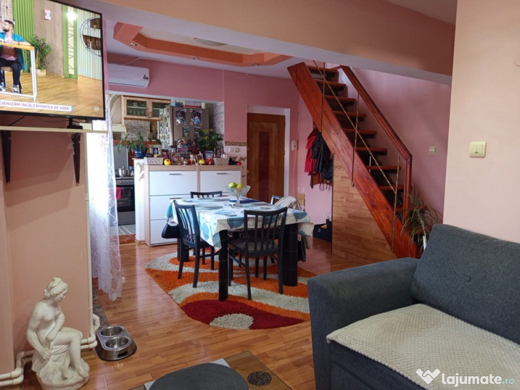 Apartament 3 camere in Deva, zona Maxxa